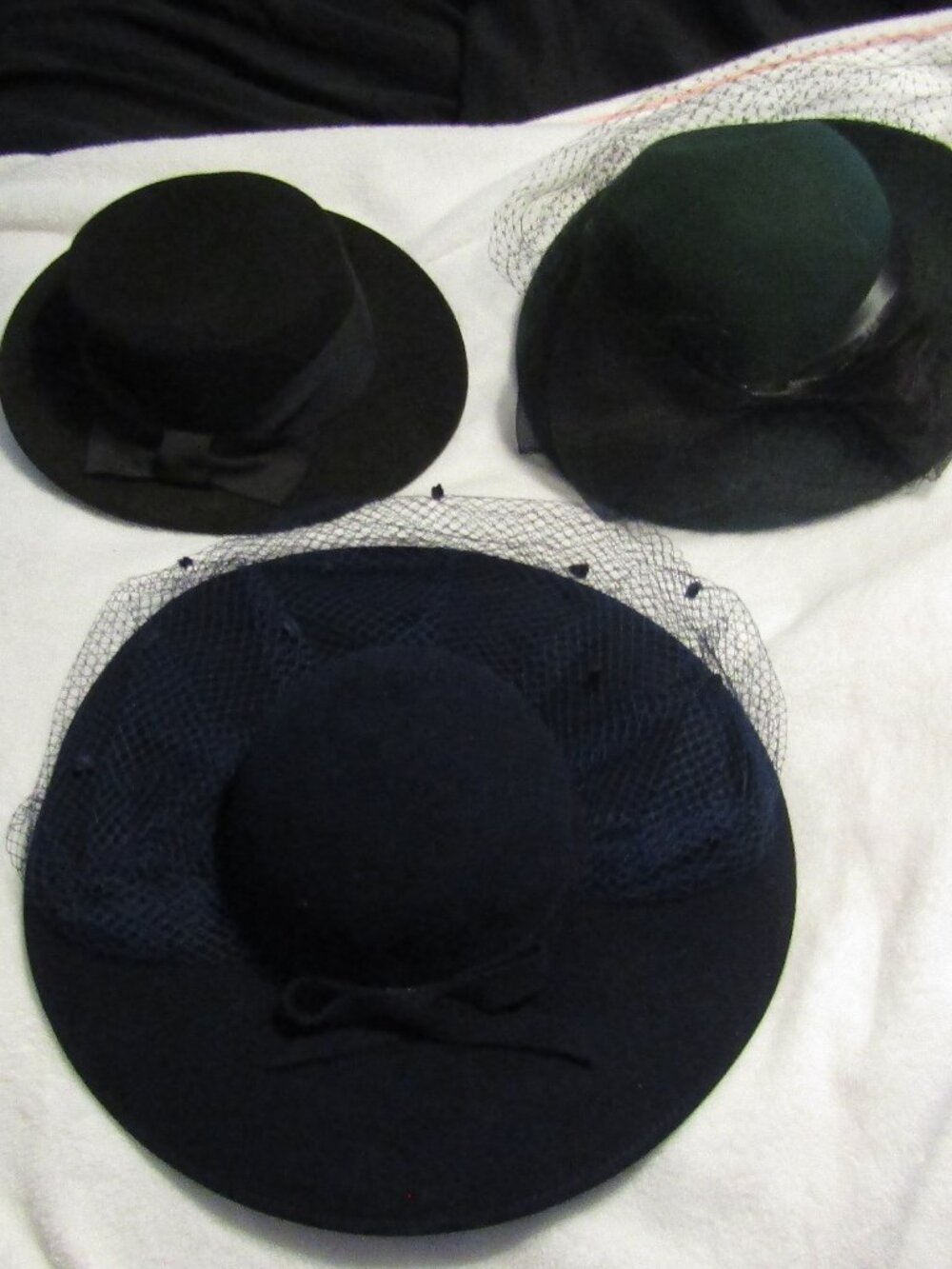 Vintage Lot 3 Retro Bow Wide Brim Dress Church or Tea Party HATS Doeskin Bollman